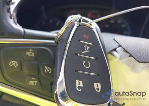 2018 Chevrolet Equinox Lt z USA, uszkodzony, nr VIN 3GNAXJEV9JS571109